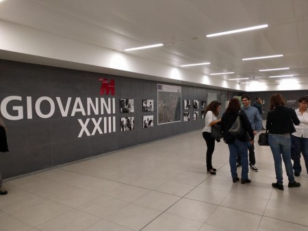 Donare Mi Dona - Mostra Metropolitana, il taglio d...